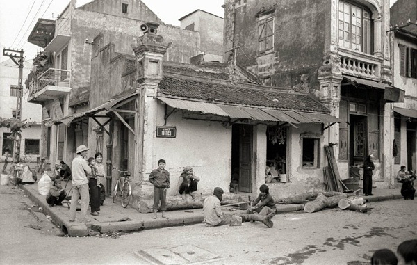 Phố Tô Tịch ở Hà Nội nổi tiếng với nghề tiện gỗ.