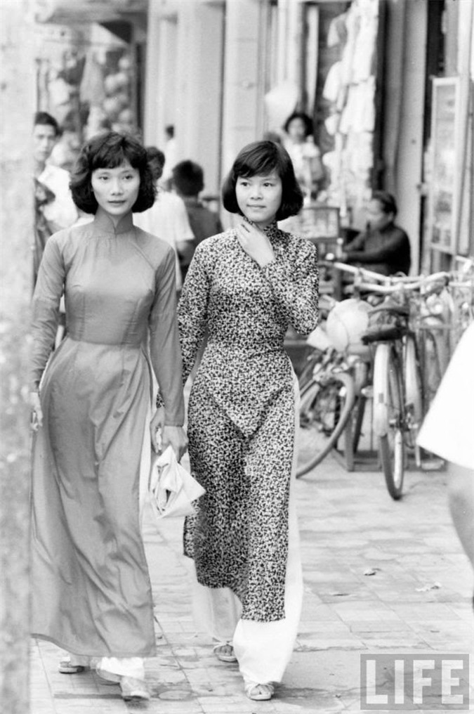 Thiếu nữ áo dài Sài Gòn.