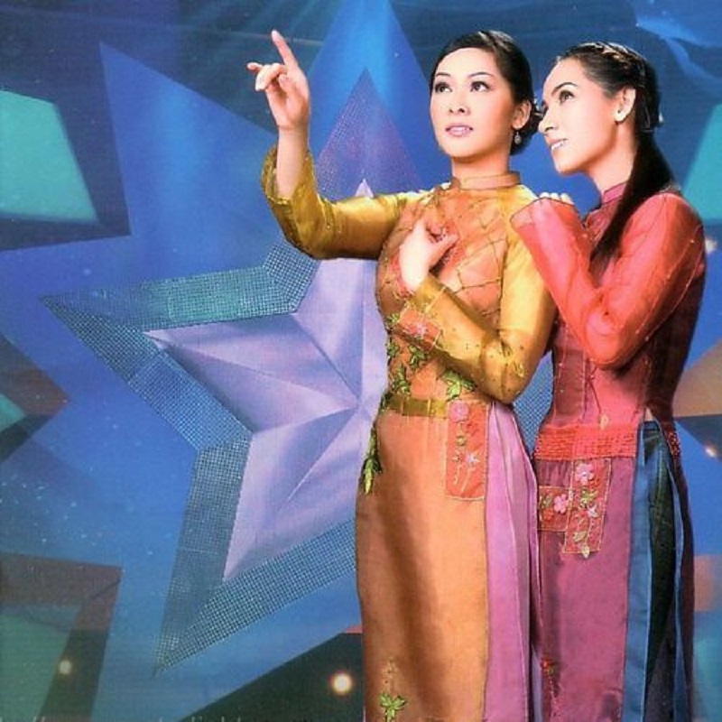 Cả Phi Nhung và Như Quỳnh là cặp đôi nổi tiếng ở thể loại nhạc vàng từ khi còn rất trẻ.