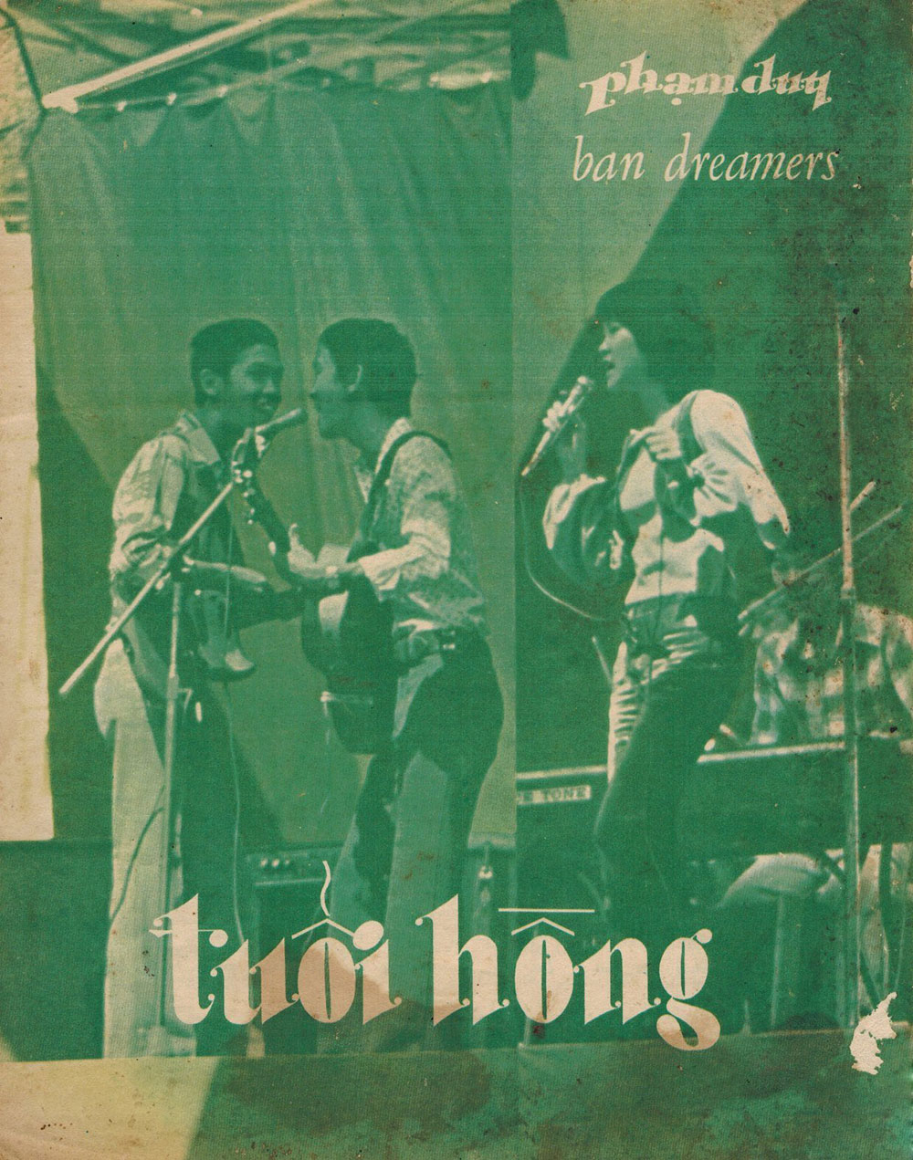 Thái Hiền và Duy Quang – Duy Minh (ban Dreamers) trên bìa nhạc Tuổi Hồng.