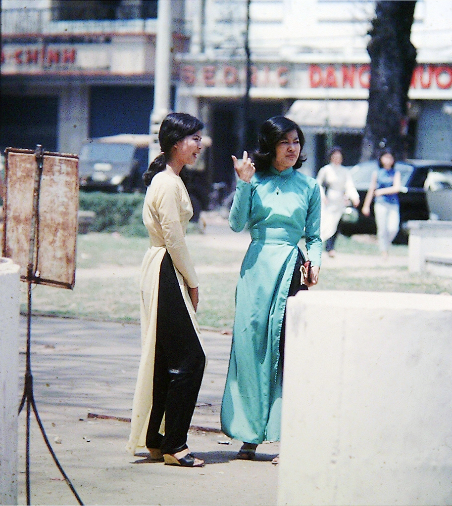 áo dài Sài Gòn xưa
